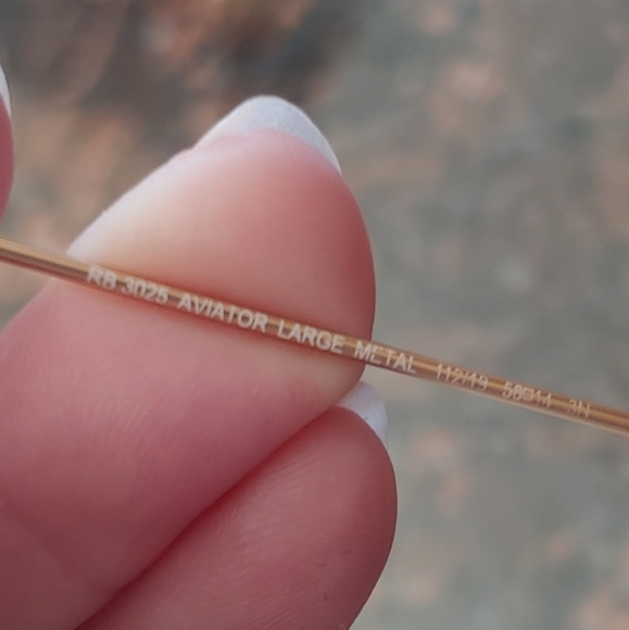 Ray Bans Aviators - Picture 3 of 5